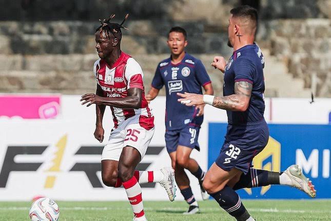 
 Hasil BRI Liga 1 Indonesia : Persis Solo Ditahan Imbang 1-1 Oleh Arema