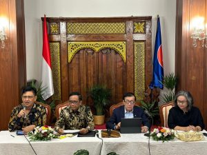 Pertemuan 2 Menteri RI dengan eks Mahasiswa Ikatan Dinas di Ceko (dok. istimewa)