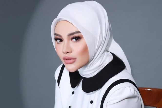 
					Pertama kali tampil di Shopee Live, Aurel Hermansyah banjir orderan