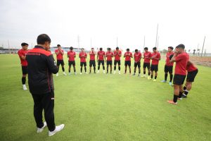Coach Indra Sjafrie saat memimpin latihan Timnas Indonesia (dok. pssi.org)