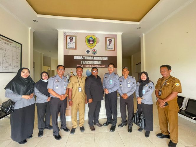 
 Koordinasi dan Evaluasi pelaksanaan M-Passport oleh Kanwil Kemenkumham Maluku Utara di Tidore (dok. Istimewa)