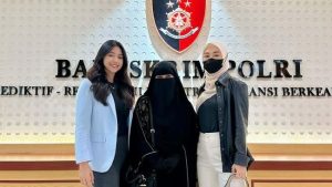 Umi pipik laporkan oklin fia