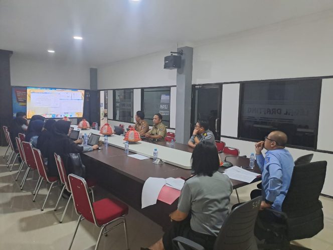 
 Tanggapi Rapat Pengharmonisasian Raperbup, Kakanwil Kemenkumham Sulawesi Barat: Tugas dan Fungsi Fasilitasi Produk Hukum