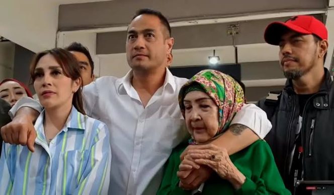 
 Ferry Irawan Bebas Setelah Menerima Remisi Hukuman Menyambut Hari Ulang Tahun RI ke-78 