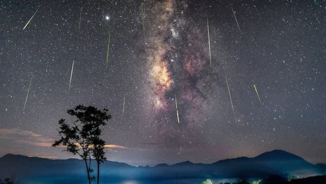 
					Hujan meteor perseid akan terjadi 13 Agustus mendatang