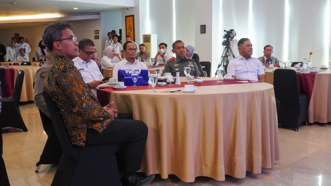 Kakanwil Kemenkumham Sulbar, Parlindungan sat menghadiri acara Mitra Gathering TVRI Sulawesi Barat (dok. istimewa)