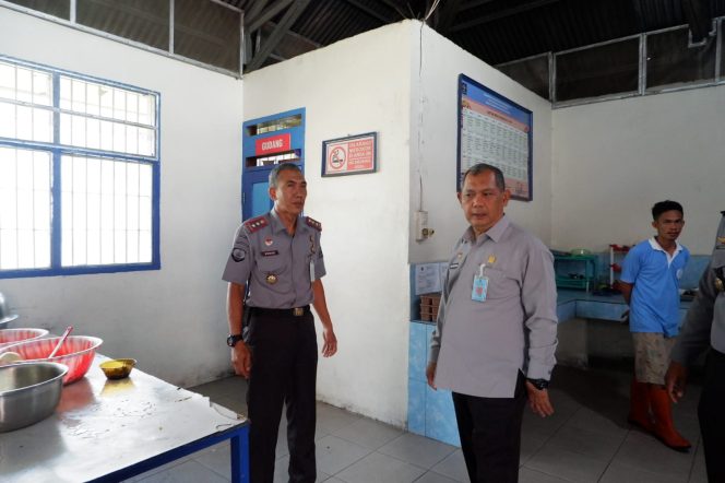 
 Kanwil Kemenkumham Sulawesi Barat lakukan inspeksi Rutan Mamuju (dok. istimewa)