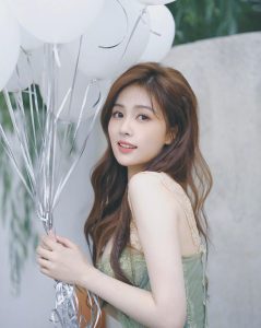 Bai Lu (Instagram/@bailu.0923)