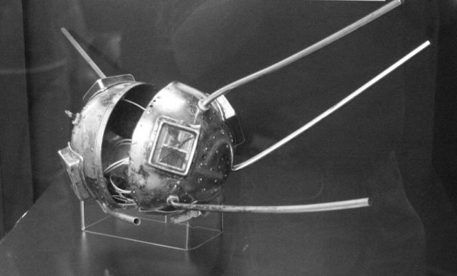 
					1959: Vanguard 3 Diluncurkan ke Orbit Bumi, Menambah Pengetahuan tentang Atmosfer